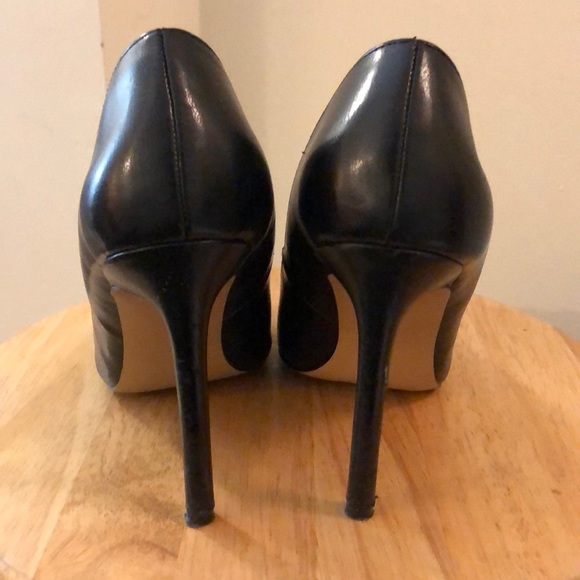 Express Pumps - Picture 4 of 6